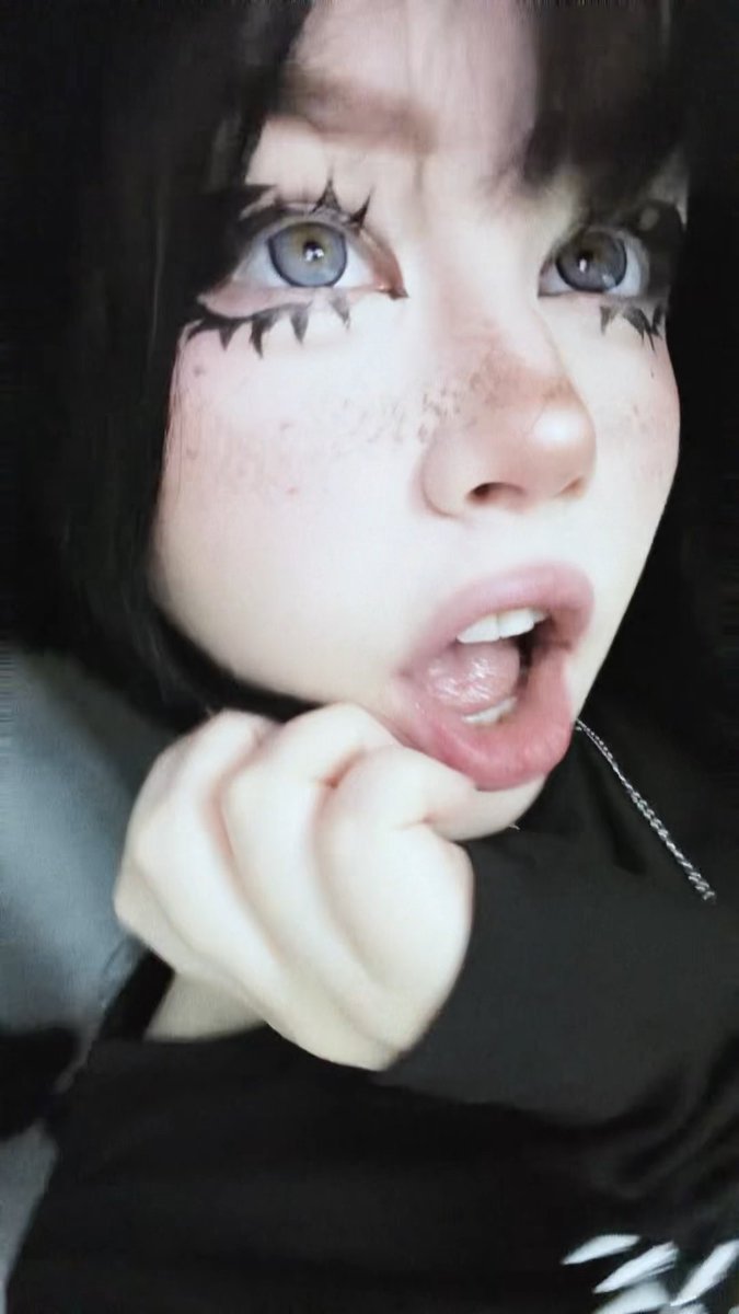 Hiiii honeyy ^-^how ar u:3