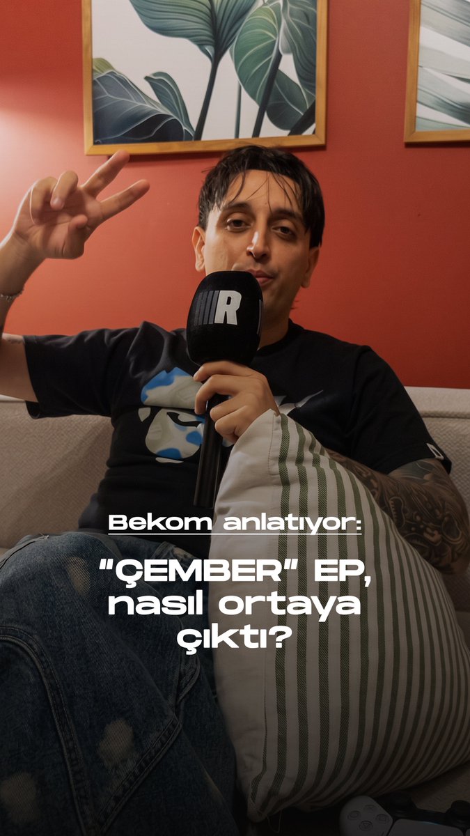 Bekom, geçtiğimiz hafta ÇEMBER isimli EP’sini yayınladı. 5 parçadan oluşan EP’de Yung Kafa, Sten, Motive ve Jefe de ona eşlik ediyor. Bekom; EP’nin yapım sürecini, düetlerin hikayelerini ve bundan sonraki planlarını Rapertuar’a anlattı.