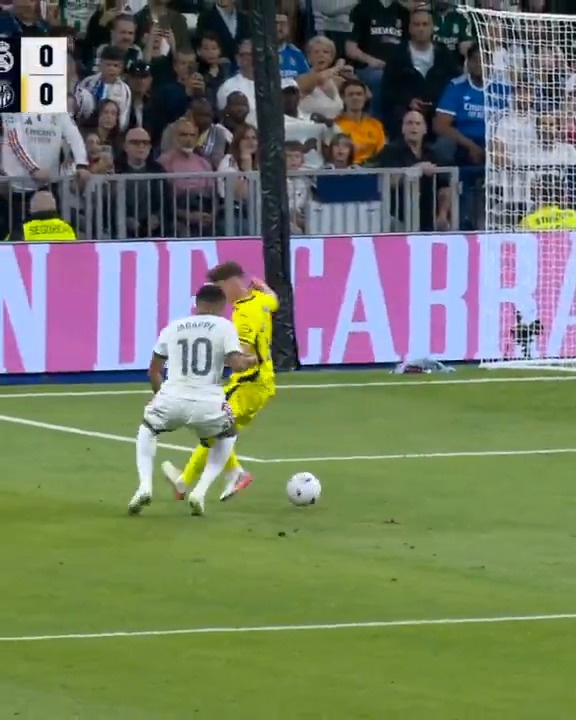 El pase de Trent Alexander-Arnold: 🤯 LALIGAHighlights | RealMadridVillarreal