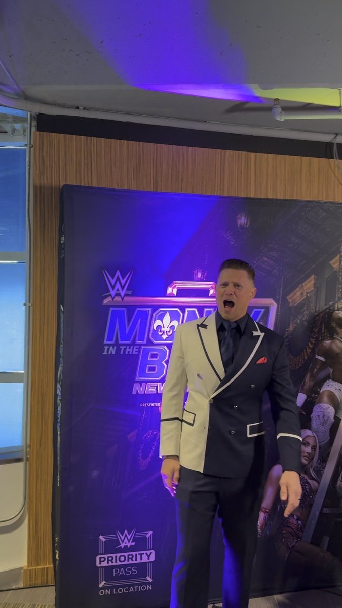 🤩You’ve gotta see MARK LONG surprise THE MIZ (and Chelsea Green) at the Money in the Bank Meet n Greet! Courtesy of On Location! #ChallengeMania #TheChallenge