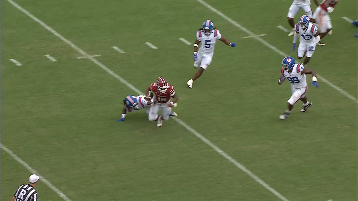 LaNorris Sellers gave it his all! 😤 After review, Sellers was down at the 1-yard line.