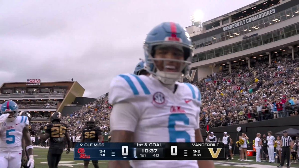 Trinidad Chambliss takes it in himself 🏝️
