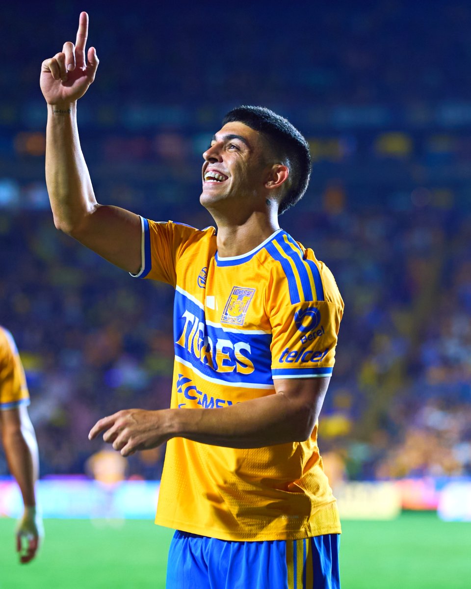 🪄⚽️⚽️ ¡Primero de izquierda, ahora de derecha, doblete, gol del triunfo, qué noche de 𝑱𝒖𝒂𝒏𝒊𝒕𝒐 𝑩𝒓𝒖𝒏𝒆𝒕𝒕𝒂!