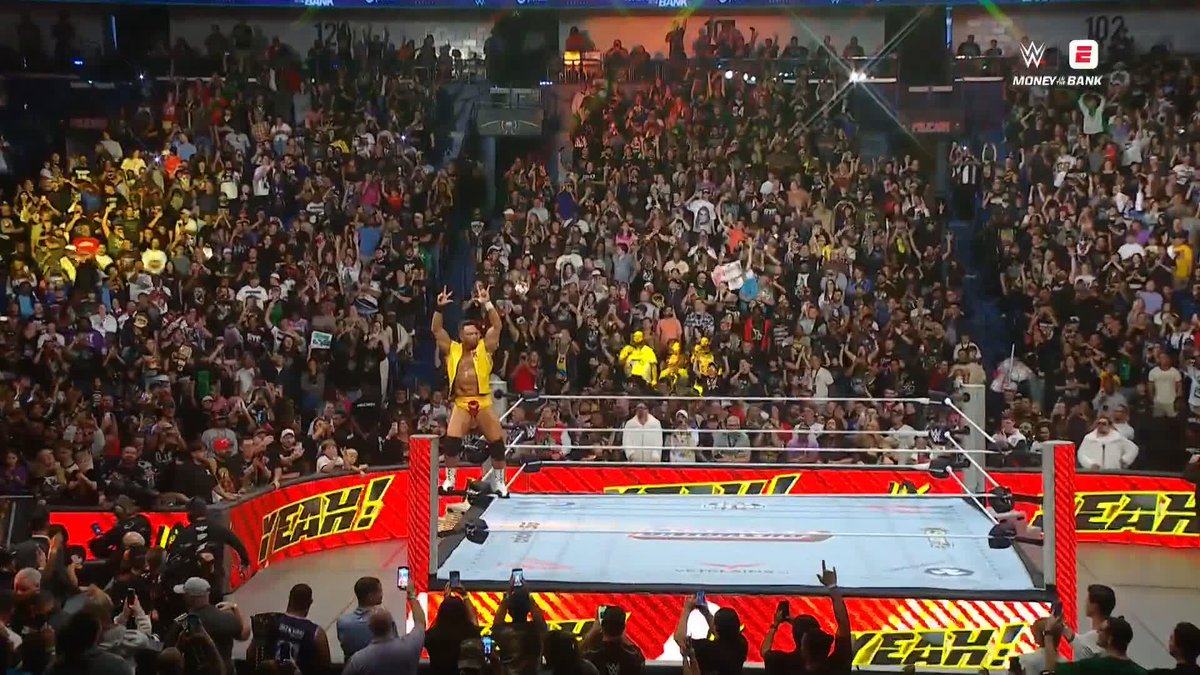 This crowd is GOING NUTS for LA Knight 🗣️