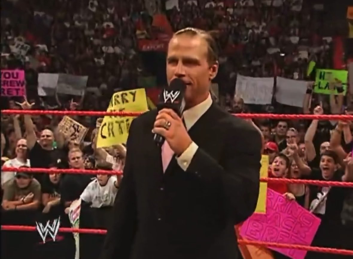 August 15, 2005: Shawn Michaels fools Montreal crowd, fakes Bret Hart appearance