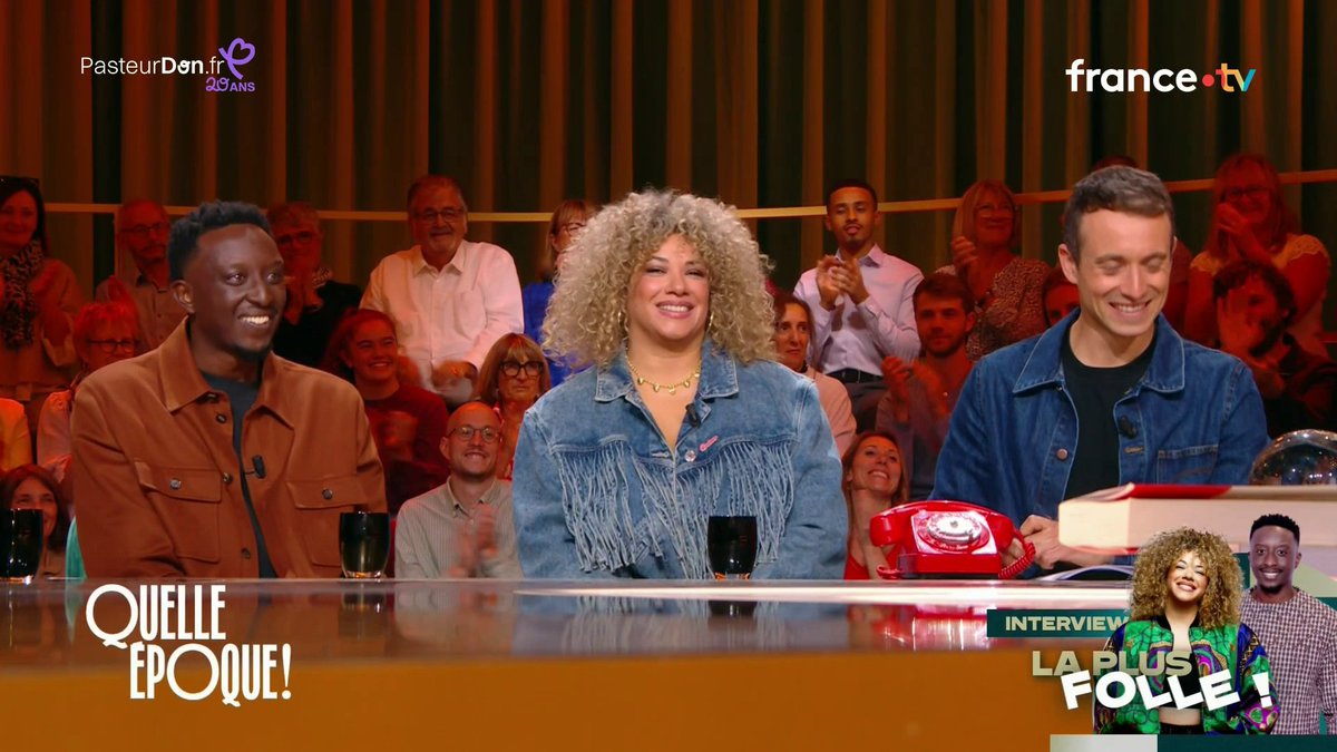 Quand Ahmed Sylla décide de déclarer son amour à Léa Salamé, il se donne VRAIMENT à fond, jusqu'à lui pousser la chansonnette ! 😂❤️