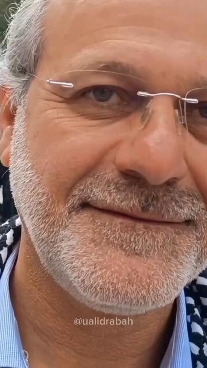 O Brasil precisa eleger LULA, o último bastião da democracia. Ouçam.