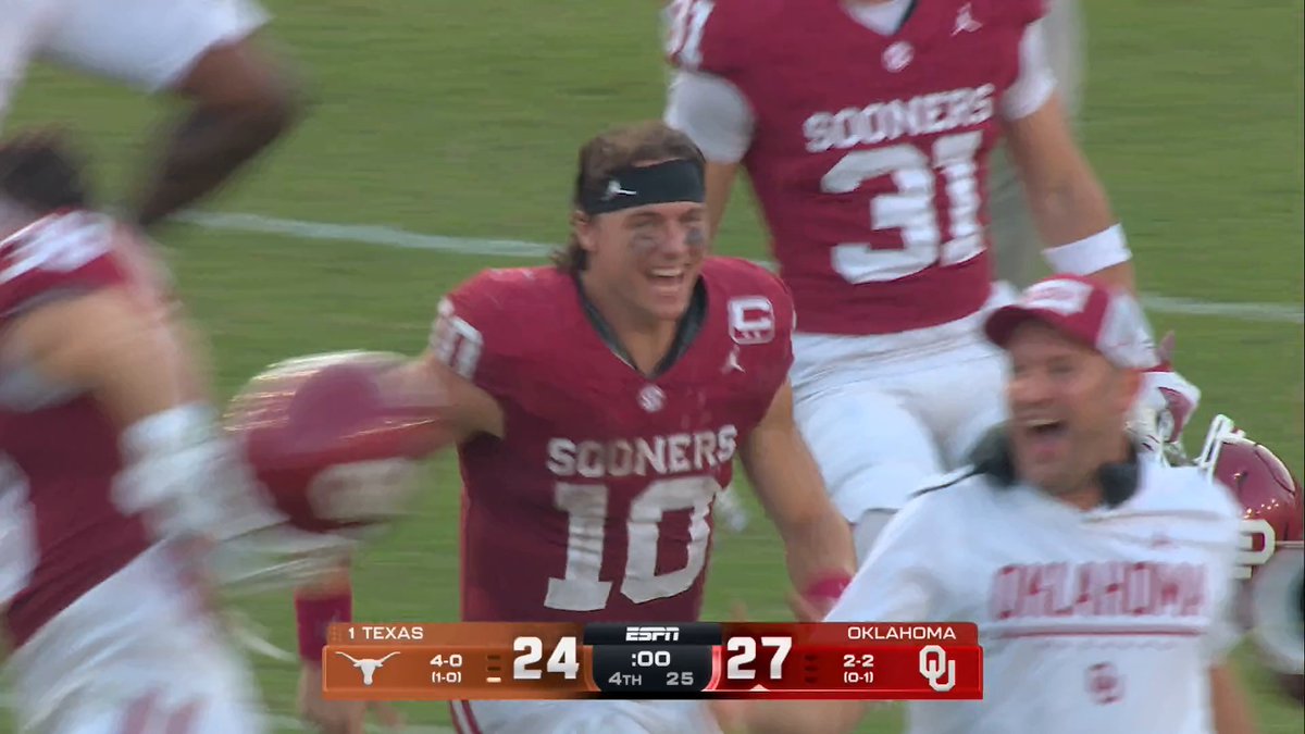 OKLAHOMA UPSETS NO. 1 TEXAS IN THE RED RIVER RIVALRY WITH A GAME-WINNING FIELD GOAL 😱