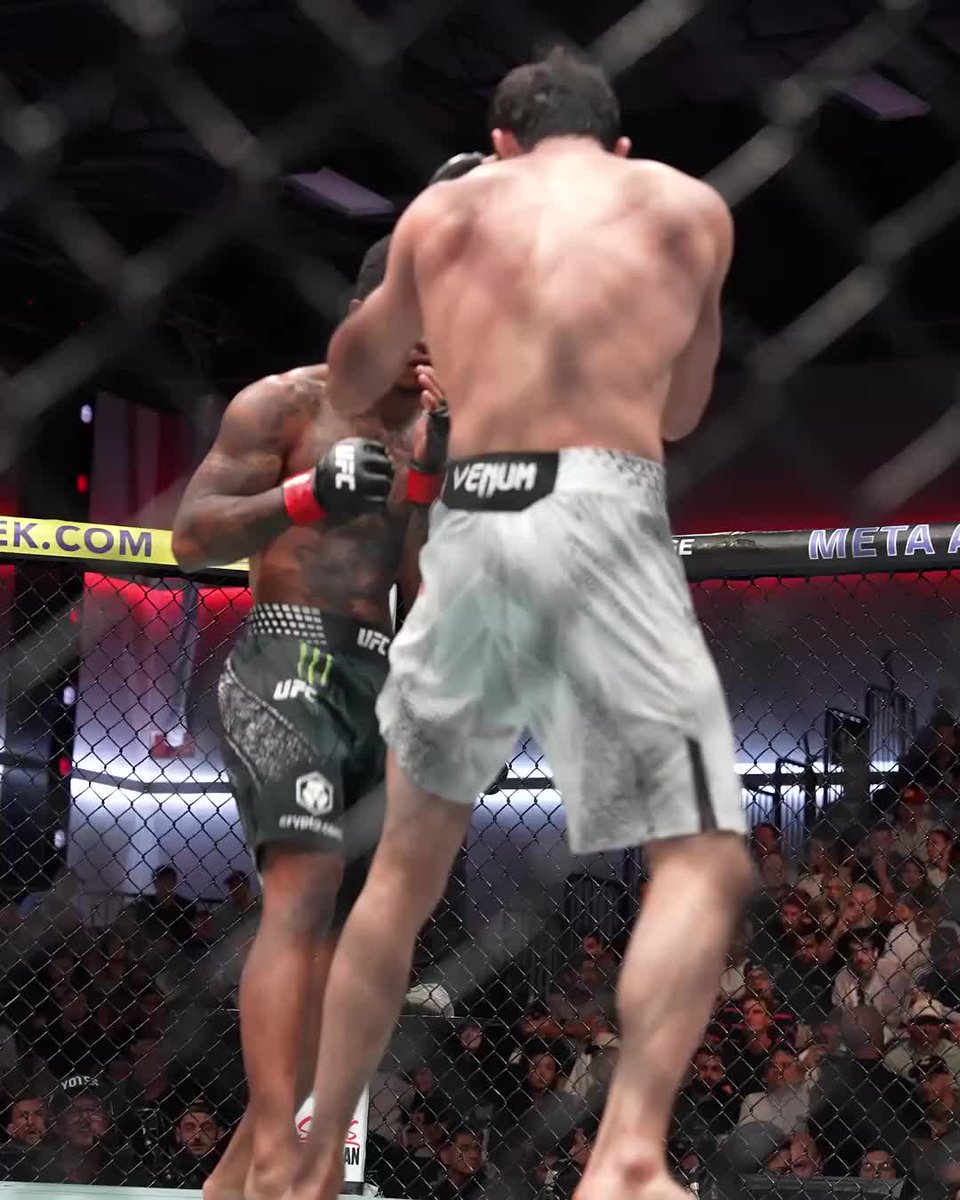 HEAD KICK HEARD AROUND THE META APEX 😱 Otari Tanzilovi leaves the Octagon with a fantastic RD2 knockout! [ #UFCVegas122 | LIVE NOW on @ParamountPlus ]
