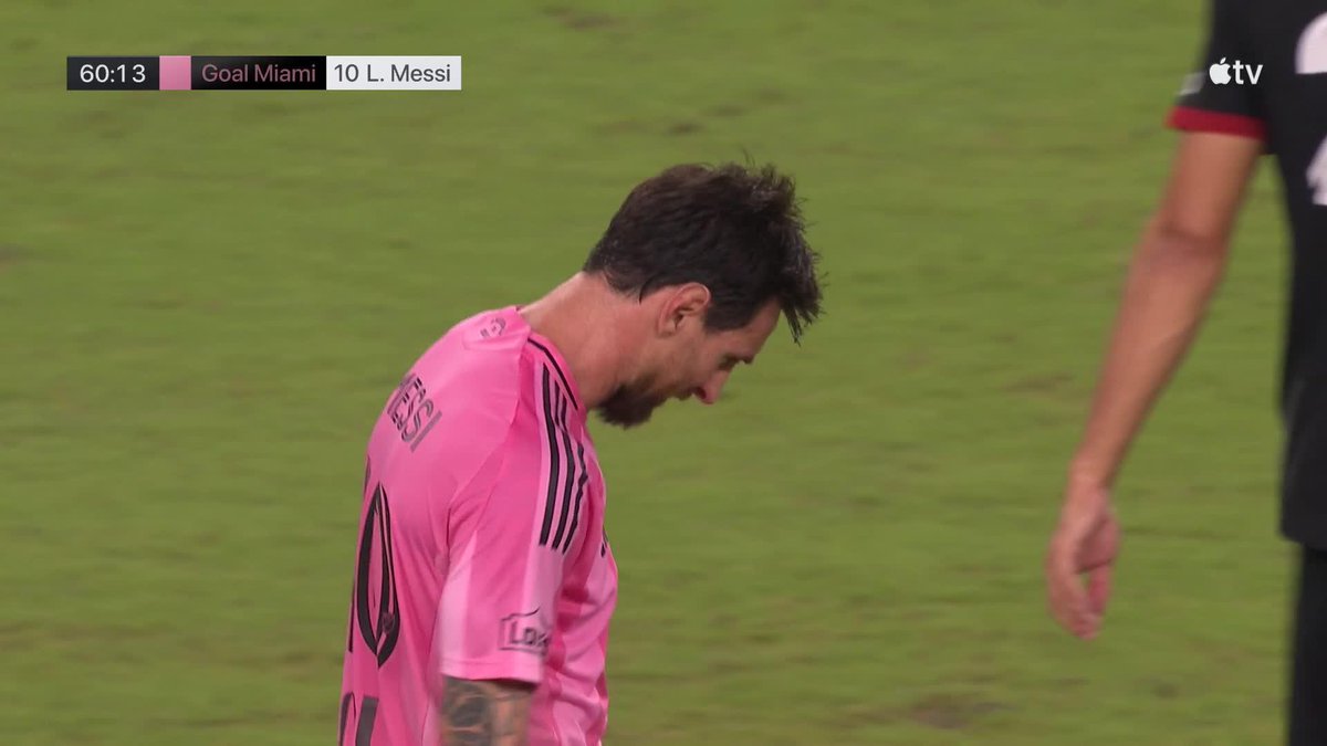 Messi magic 🪄 Two goals for the World Cup Champion.