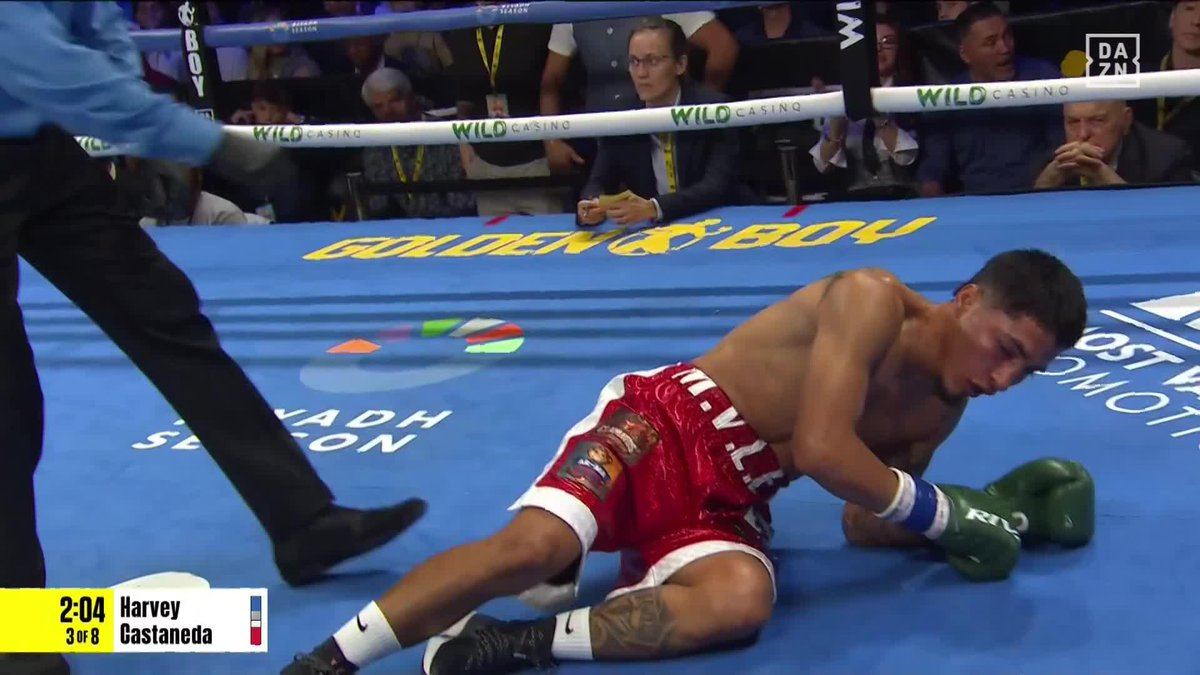 JAMAL HARVEY KNOCKED HIM OUT IN ROUND 3! 😱 #SchofieldBahdi | Live NOW on DAZN▪️