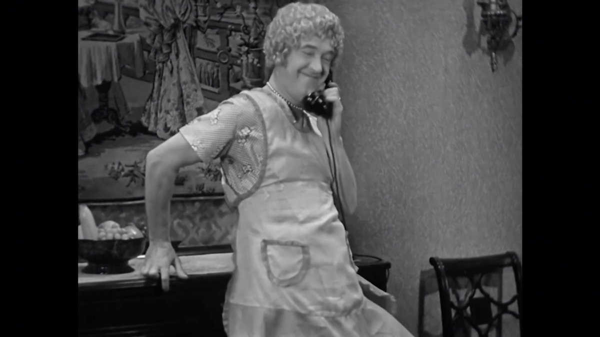 Stan calls his sister. #TwiceTwo #LaurelAndHardy