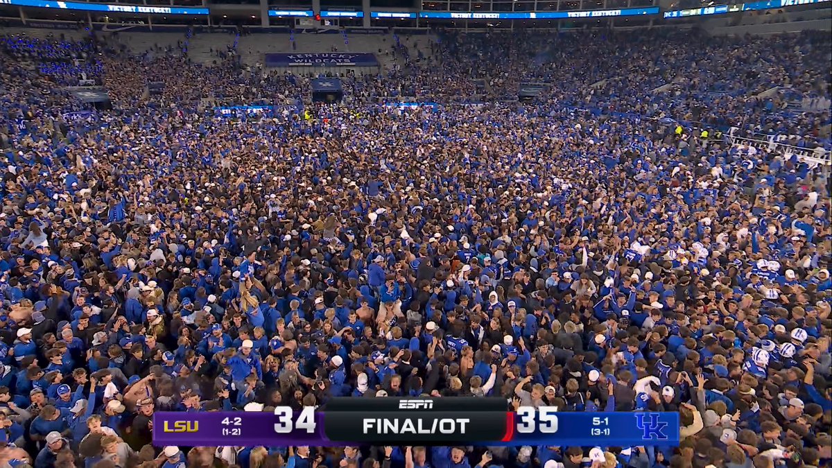 A sea of blue on Kroger Field 😲 The scenes after Kentucky upset No. 10 LSU in Lexington 🙌
