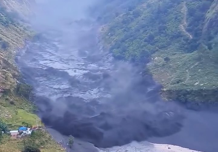 यसरी आएको थियो बूढीगण्डकीमा लेदोसहितको भयानक बाढी | Bhudhigandaki Flood. 😮 😳 ⚡️ #budhigandaki #budhigandakiflood #flood #gorkha #nepal #BreakingNews