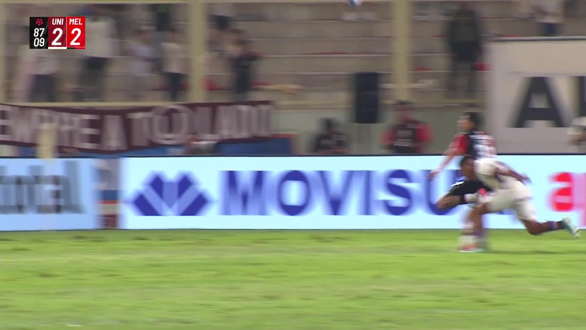 🚨 ¡LA POLÉMICA DEL PARTIDO! ¿Fue falta de Flores en la jugada previa al gol? Déjenos sus comentarios. #Universitario 2-2 #Melgar 📺 Conoce cómo ver L1MAX en vivo 👉 #L1MAX #TorneoClausuraXL1MAX
