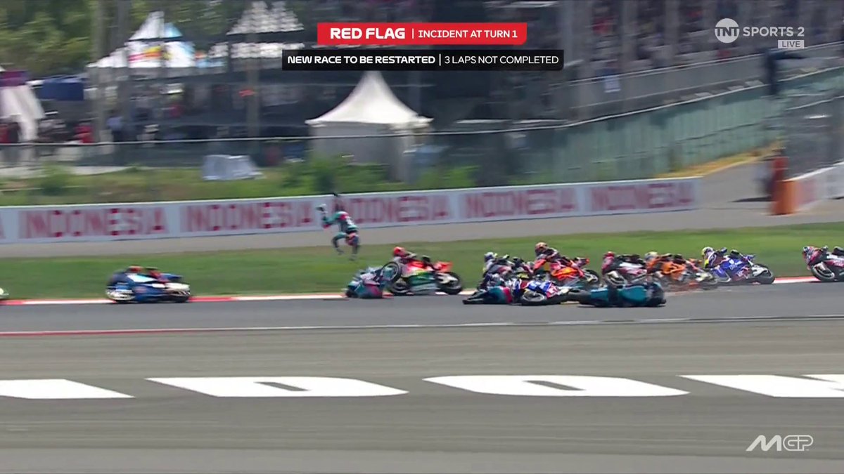 RED FLAGS AND RACE RESTARTED 🫣 This opening corner crash was massive 💥 #MotoGP | #IndonesianGP | Live on TNT Sports and HBO Max