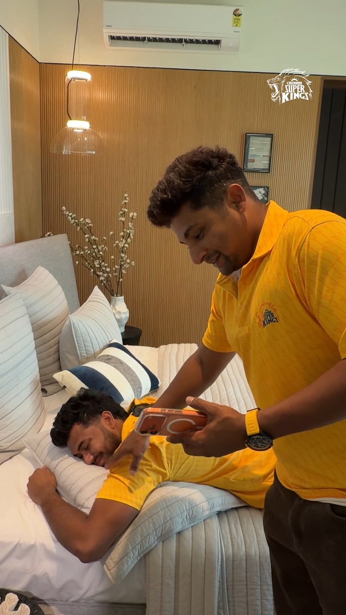 Share this with your friend who doesn’t wake up on a Sunday! 😂😴 #WhistlePodu