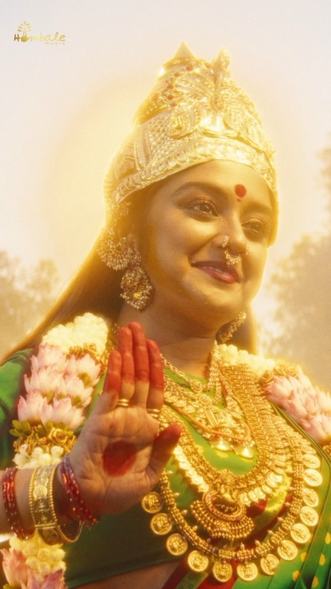 A MELODY ROOTED IN FAITH. A TRIBUTE TO THE DIVINE. ✨🙏🏻 Experience the spiritual essence of Mookambika Amma and Jagadguru Adi Shankaracharya through music. 🎶 #GEJJE (Kannada) ▶️ #MANJEERAM (Malayalam) ▶️ Hombale Music Hombale Films RJ Mayuurra Raghavendraa #HombaleMusic #MusicVideo