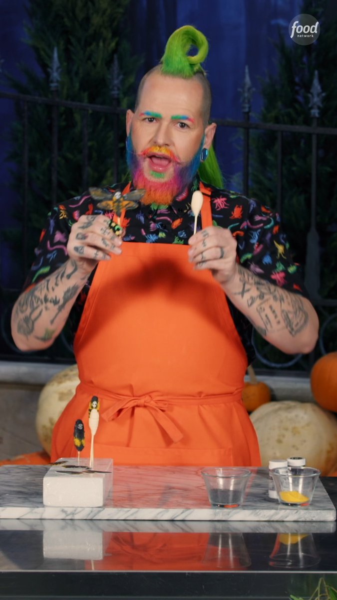 File this under: Creepy desserts we absolutely want to make this spooky season! Watch an all-new episode of #HalloweenWars Sunday at 9|8c.