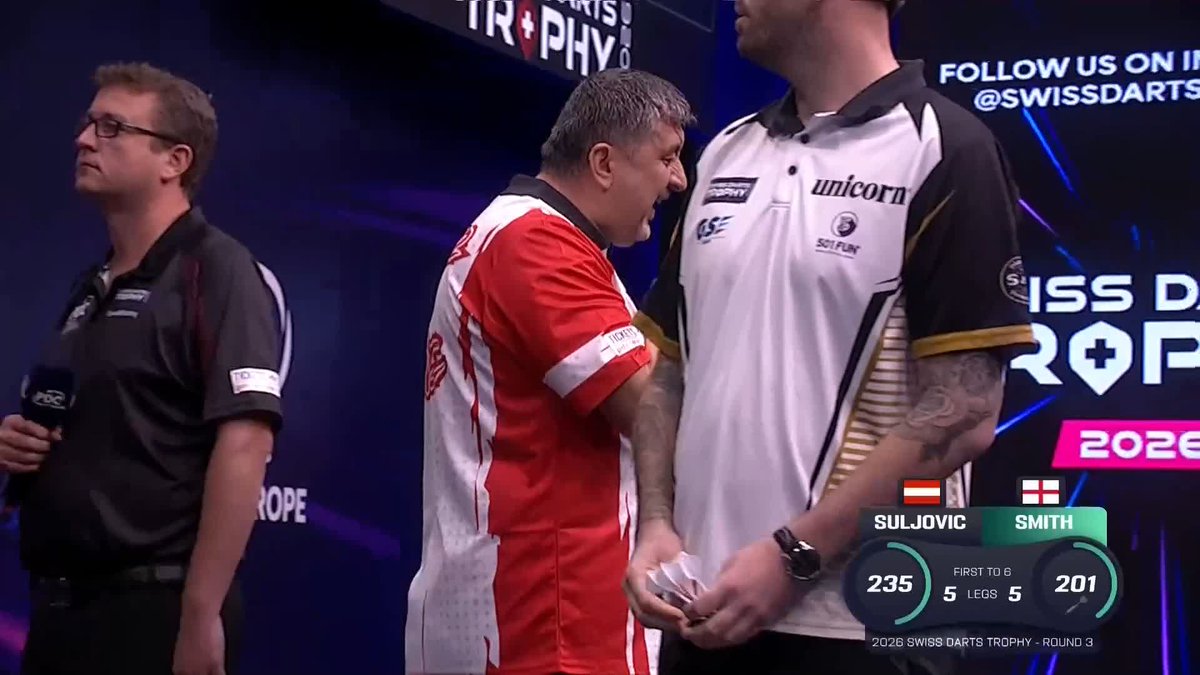 SULJOVIC DUMPS OUT SMUDGER! Watch the drama unfold as Mensur Suljovic beats Ross Smith in a dramatic last-leg decider! 📺 #ET14