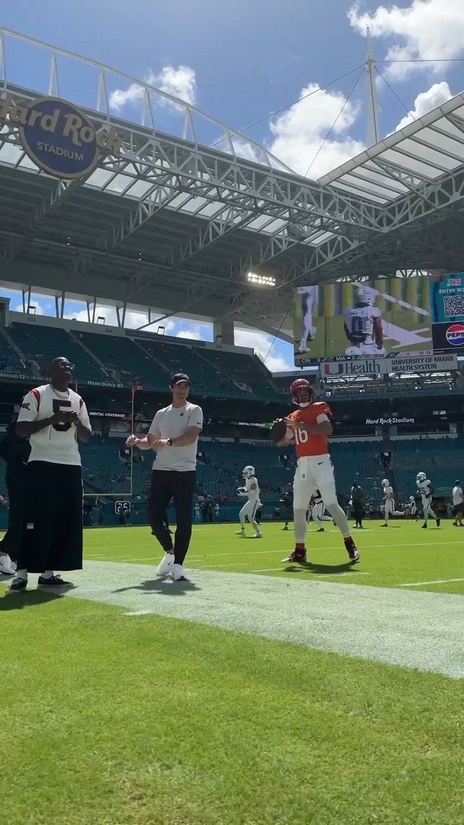 Bengals royalty 🐅 Bengals at Dolphins -- 1pm ET on FOX/FOX One Stream on NFL+