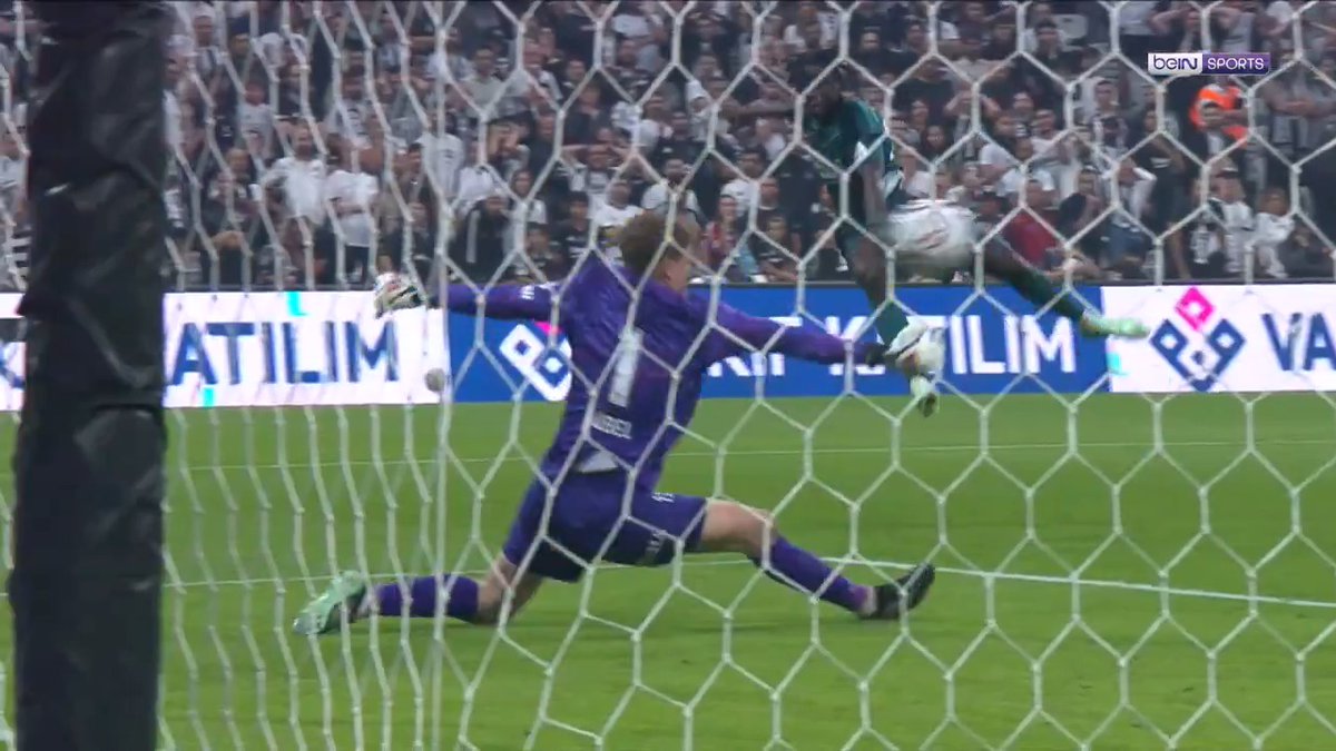 🧤 Mahamadou Susoho'nun şutunda Alexander Nübel gole izin vermedi. #BJKvKOC #beINSPORTS