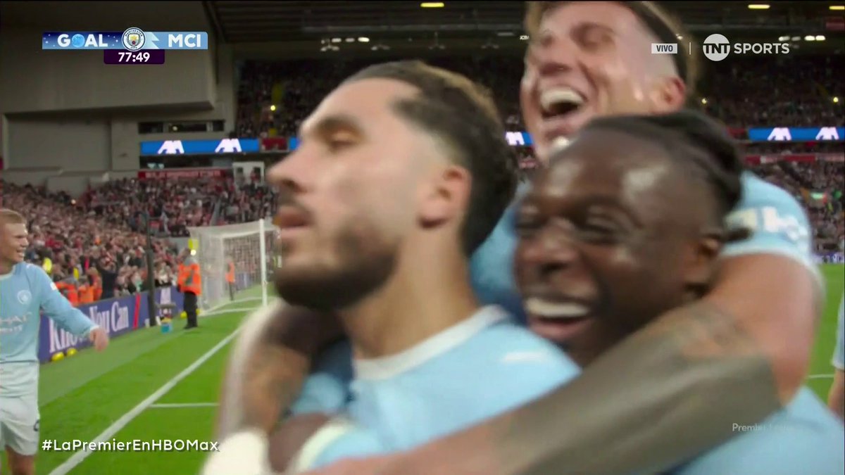 🏴 | ¡¡¡PERO QUÉ GOLAZOOOO DEL MANCHESTER CITY!!! ¡El tercero es una auténtica joya! Jugada colectiva con definición EXCELSA de Cherki. Paseo total del City en Anfield 3-0