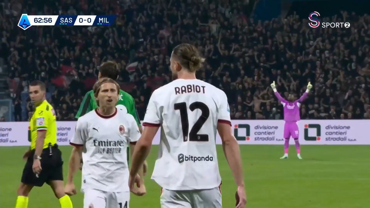 Adrien Rabiot, dar açıdan çok sert...