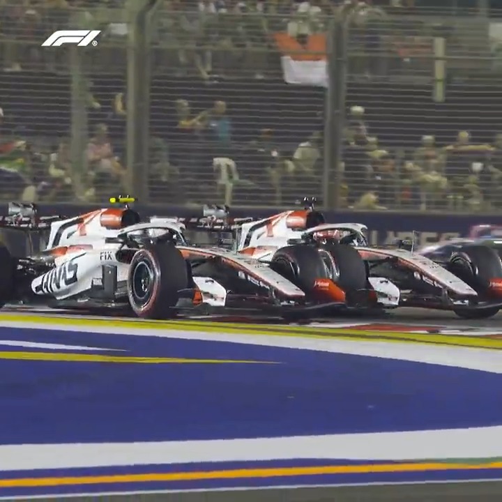 Haas ⚔️ Haas Box-office battling between Bearman and Ocon 🍿 #F1 #SingaporeGP