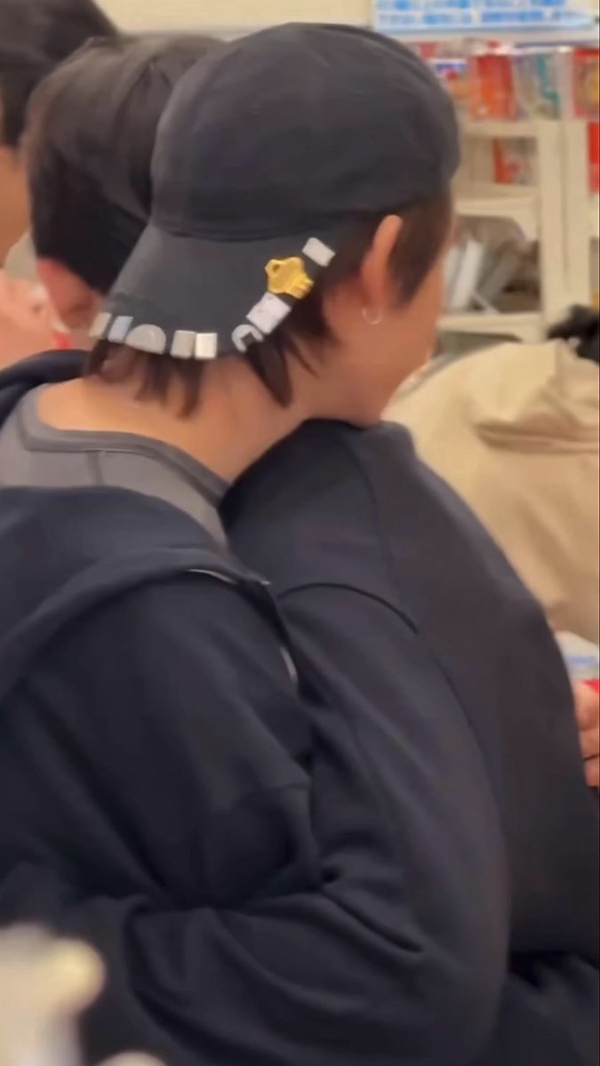 teepor in japan again soon you know what that means 🚬