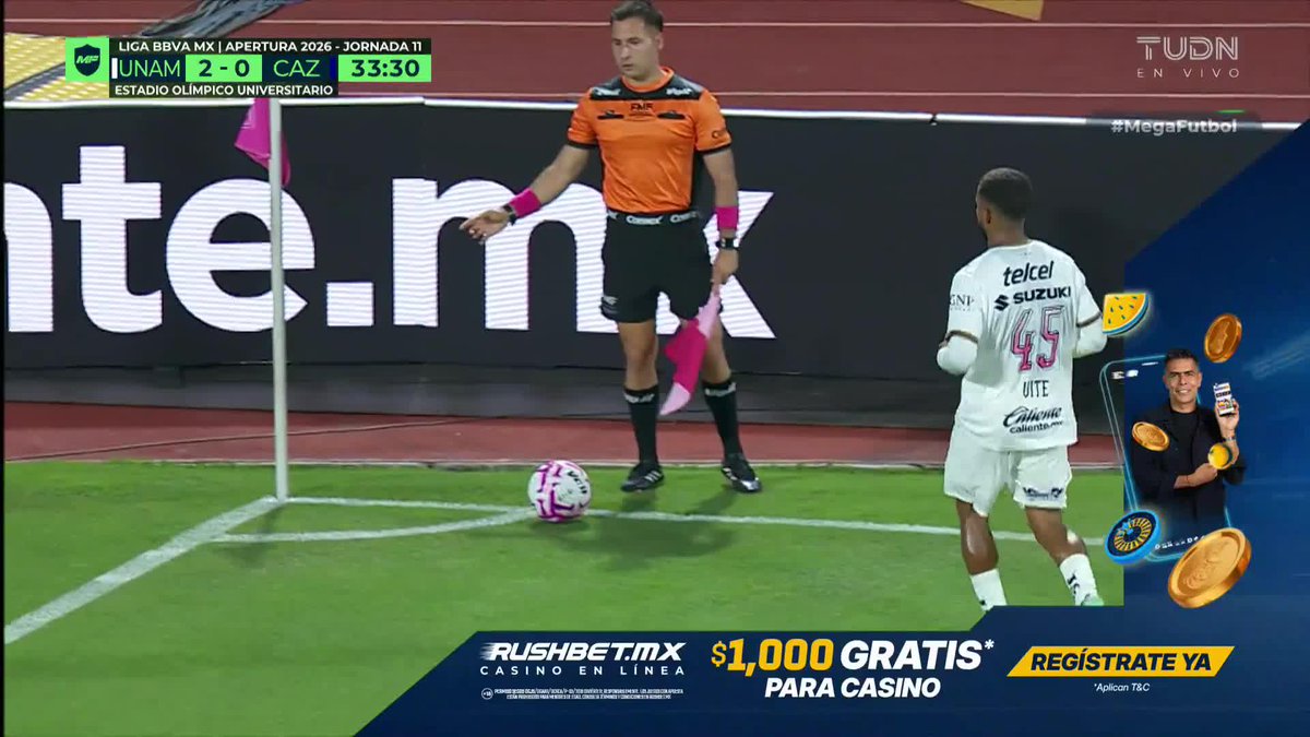 ¡EL CHINO HUERTA ESTÁ EN TODOS LADOS! 🔥 César Huerta apareció en su propia área para cortar un contragolpe de La Máquina. 🇲🇽#MegaFutbol