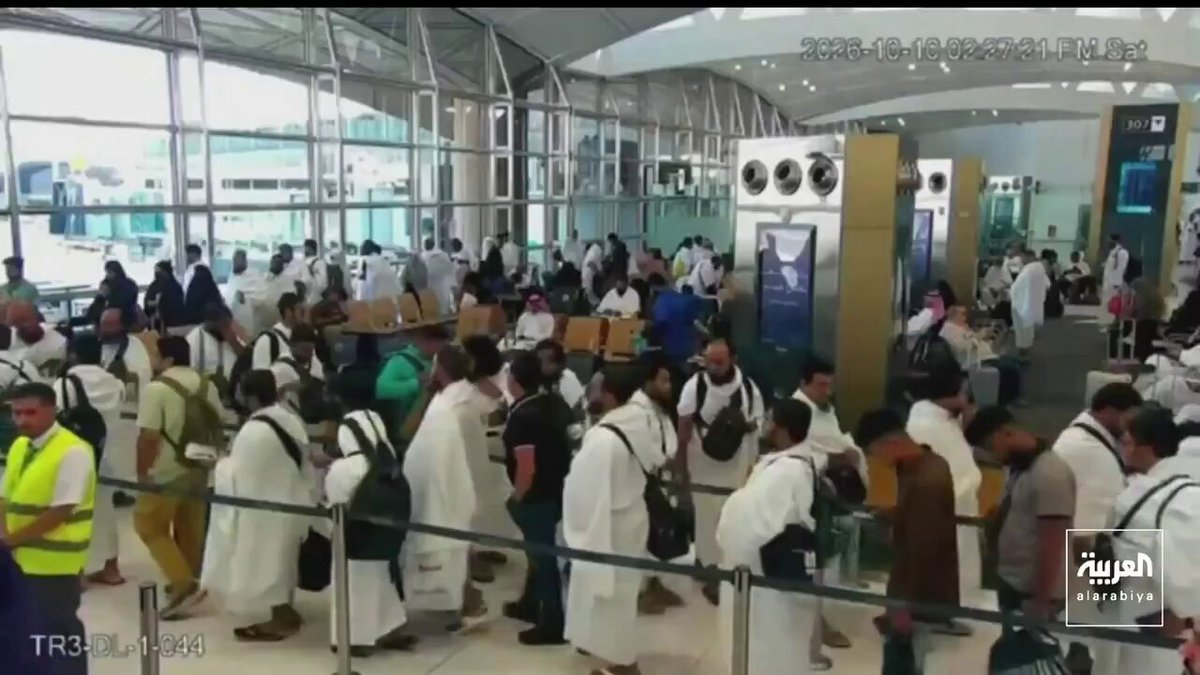 فيديو يوثق استعدادات معتمرين للصعود إلى طائراتهم قبل الاعتداء على مطار الرياض …. إذا لم يؤلمك هذا الفيديو راجع دينك ! لا يوجد اي مبرر لذلك ….والله عيب !
