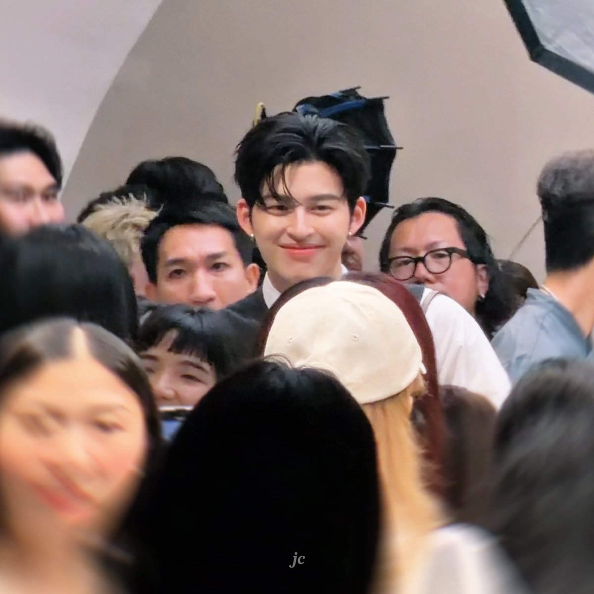 ผู้คนหลากหลาย but baby you look so shine 🐶✨ #ppnaravit