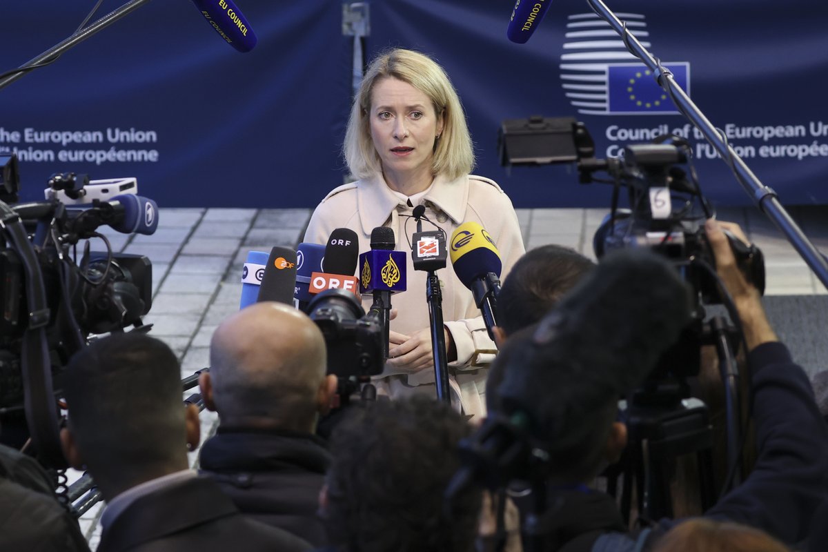 Today, we will adopt nearly 1,600 new sanctions listings targeting Russia’s military-industrial complex. This will be the single largest expansion of our sanctions list since Russia started its war. We also welcome the energy ceasefire, when it holds. But we haven't seen yet if Russia will stick to it. My press remarks ahead of today’s meeting of EU Foreign Ministers ↓