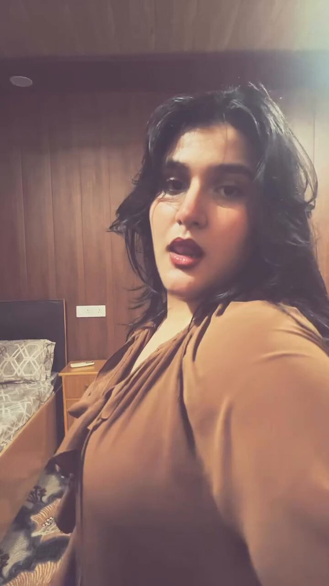 Gorgeous Hooria in her recent appearance