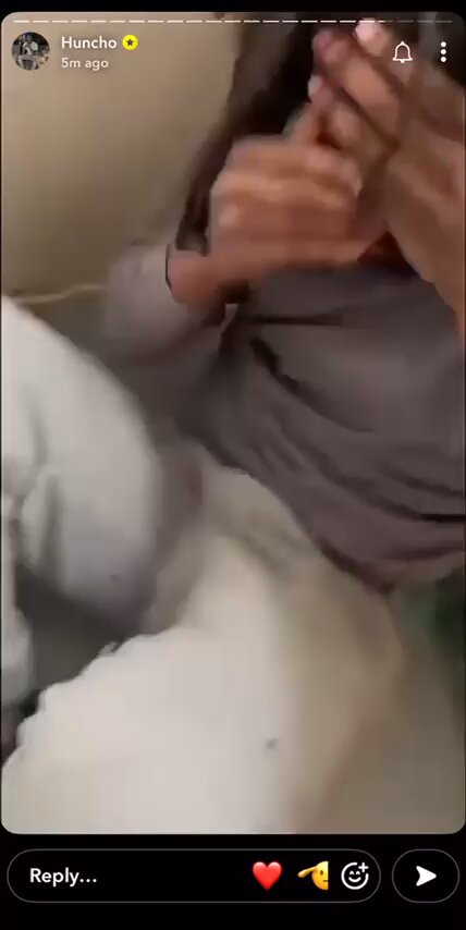 Even after apologising too Huncho the video of Foreign Mulli with his head in the toilet has been leaked 🤦‍♂️
