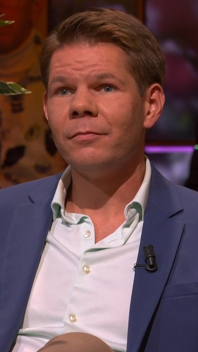 Victor Vlam kritisch op Tim Hofman: ‘Ik vind dat hij hier zijn excuses voor moet aanbieden!’ 👀 #deoranjezondag