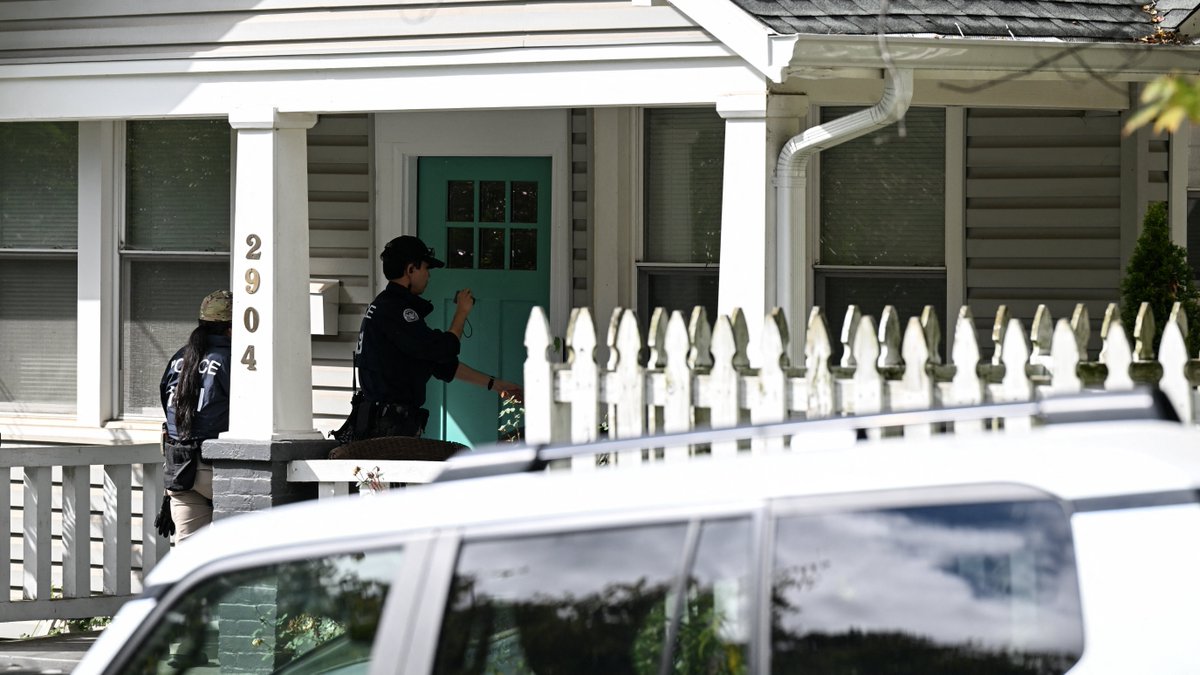 WARNING: STRONG LANGUAGE A DC community member spoke out against immigration officials after US authorities conducted a predawn raid on the Washington-area home of Democratic US Representative Ilhan Omar of Minnesota, an outspoken critic of Donald Trump
