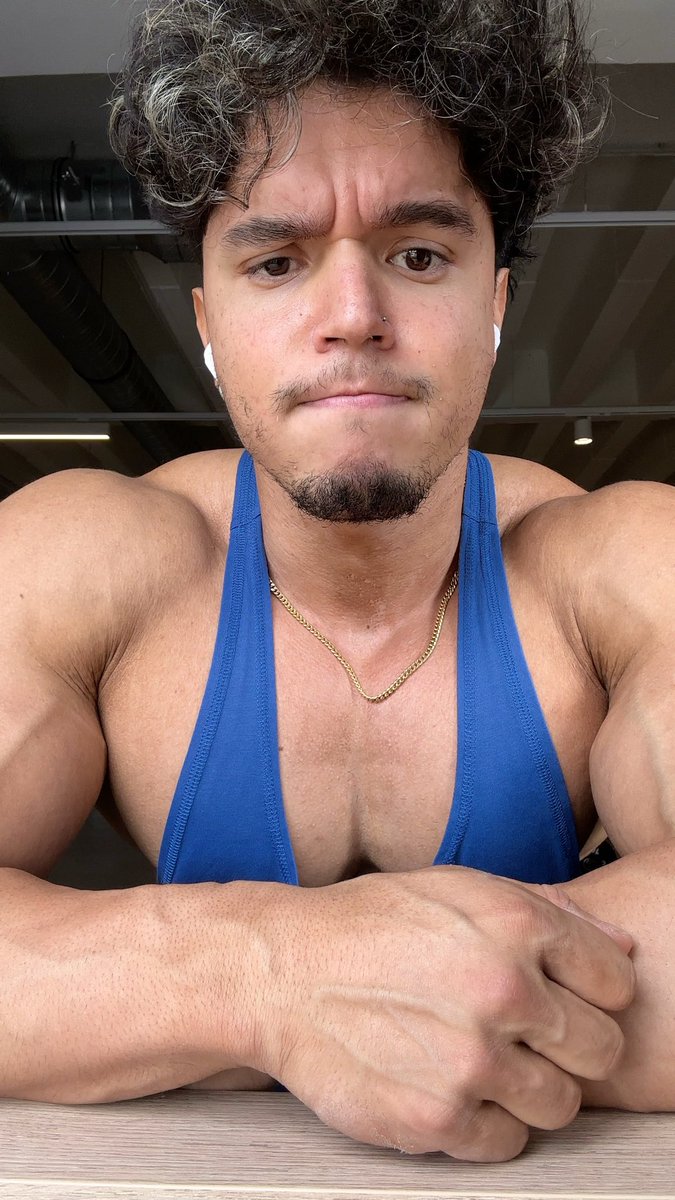 My pecs wish you a nice start of the week