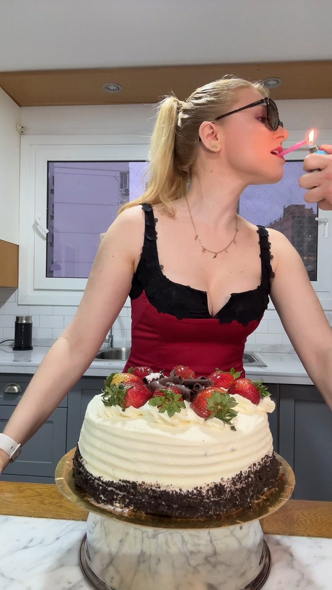 ¡Llegaron las 4 décadas! 🥂🎂🎉