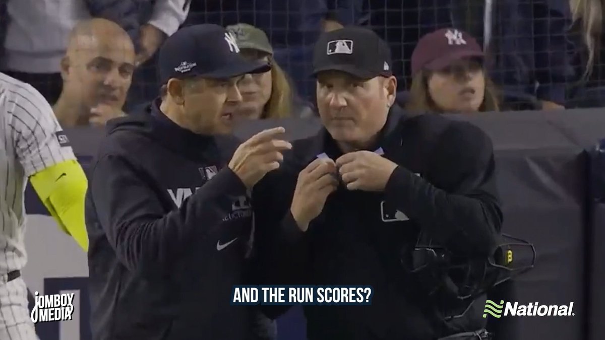 Yankees fan interferes with a ball Anthony Volpe hit to the wall, a breakdown