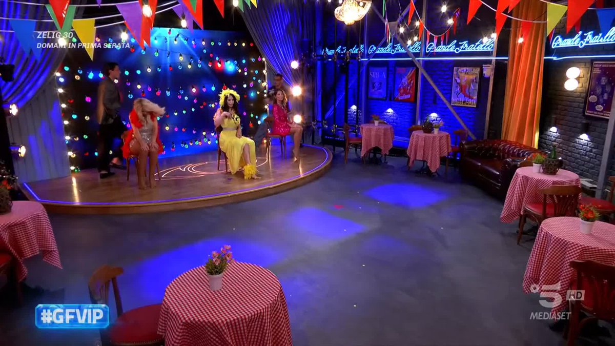 3, 2, 1… musica! Si parte con il liscio di Carmen, Andreas, Giacomo, Marina e Valeria ✨ #GFVIP