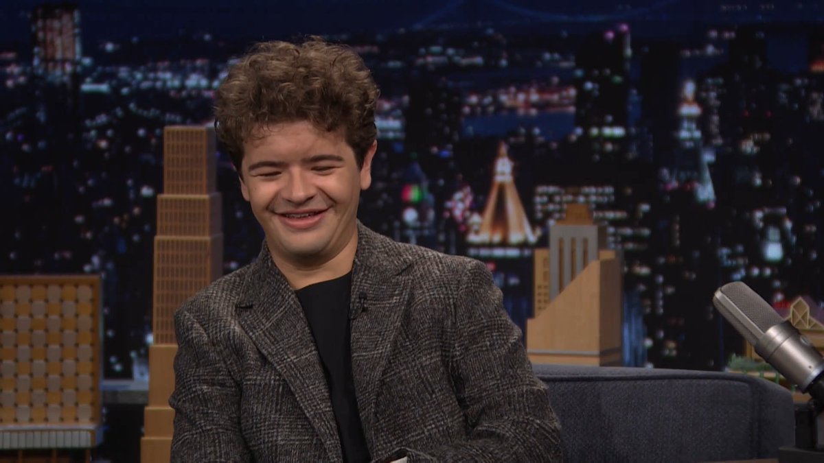 Gaten Matarazzo shows Jimmy how to do his perfect Chewbacca impression 😂 #FallonFlashback