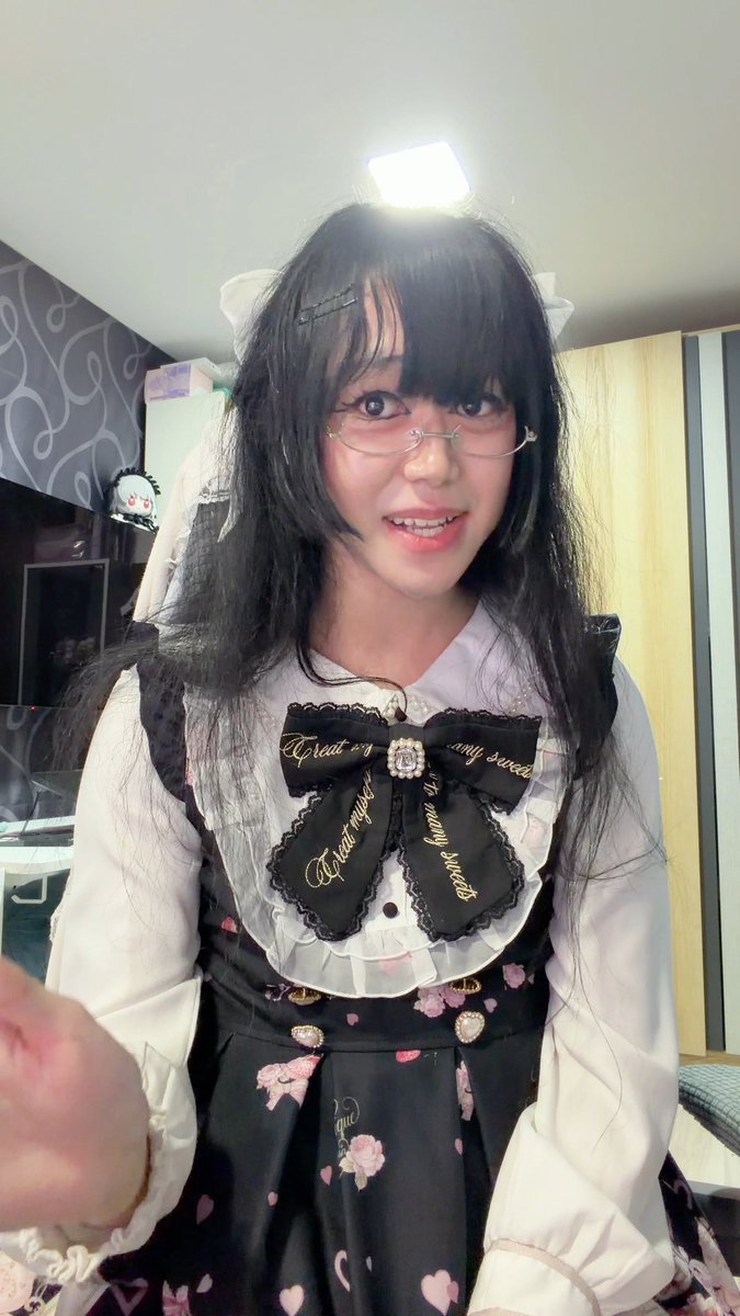 About Elysia 2 I don’t get to speak English a lot so please pardon me and my heavy Thai accent Also voice reveal here I guess (°▽°)