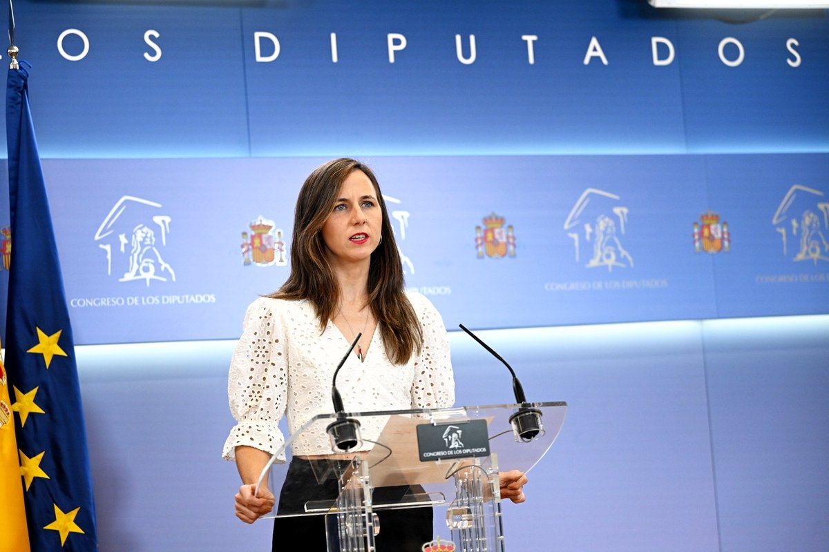 La decisión del Supremo sobre la ley de nietos roba el derecho a voto a 160.000 personas que se exiliaron por la dictadura franquista. Si el PSOE no le hubiera entregado el control de CGPJ al PP esta decisión antidemocrática no habría salido adelante. 🎥 Ione Belarra