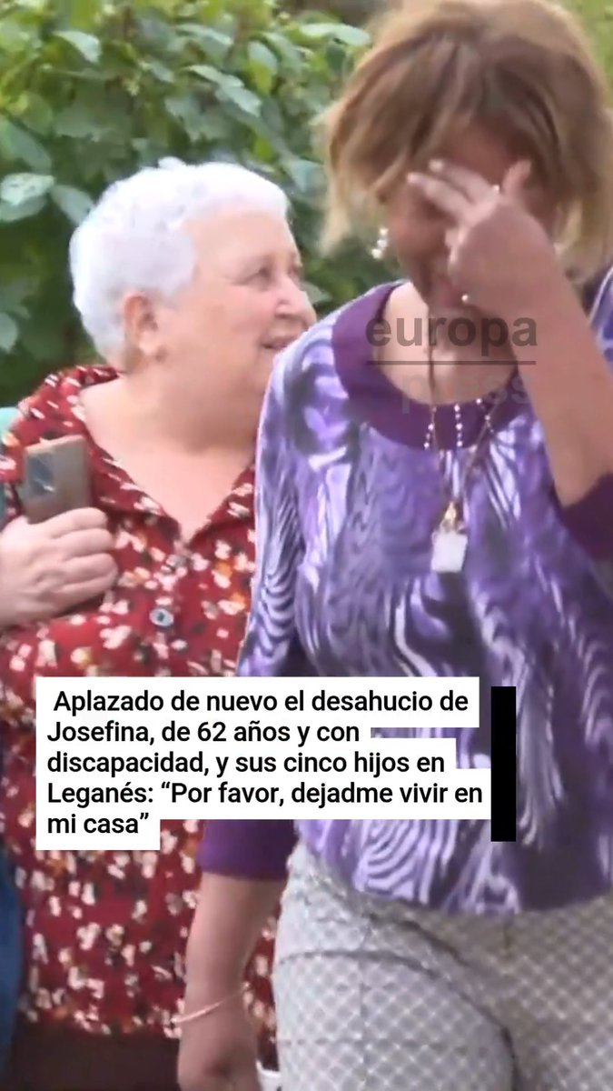 Aplazado de nuevo el desahucio de Josefina, de 62 años y con discapacidad, y sus 5 hijos en Leganés (Madrid): "Por favor, dejadme vivir en mi casa". La Plataforma Antidesahucios la acompaña y denuncia: "Son unos trileros que juegan con nuestras vidas"