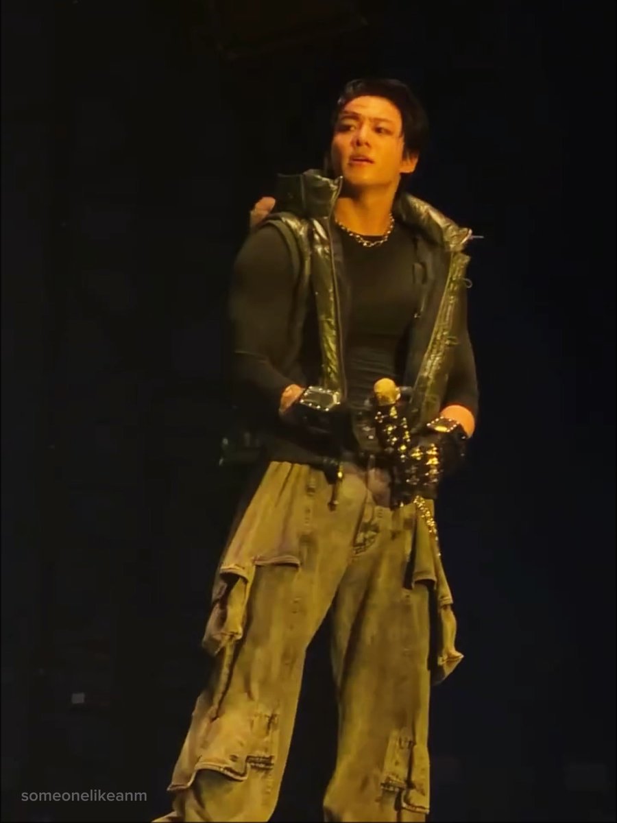 this look on jungkook was everything