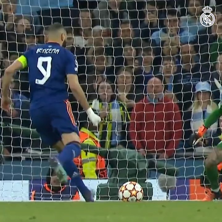 This has to be the coldest UCL goal ever The celebration. The laugh while being literally losing the tie.