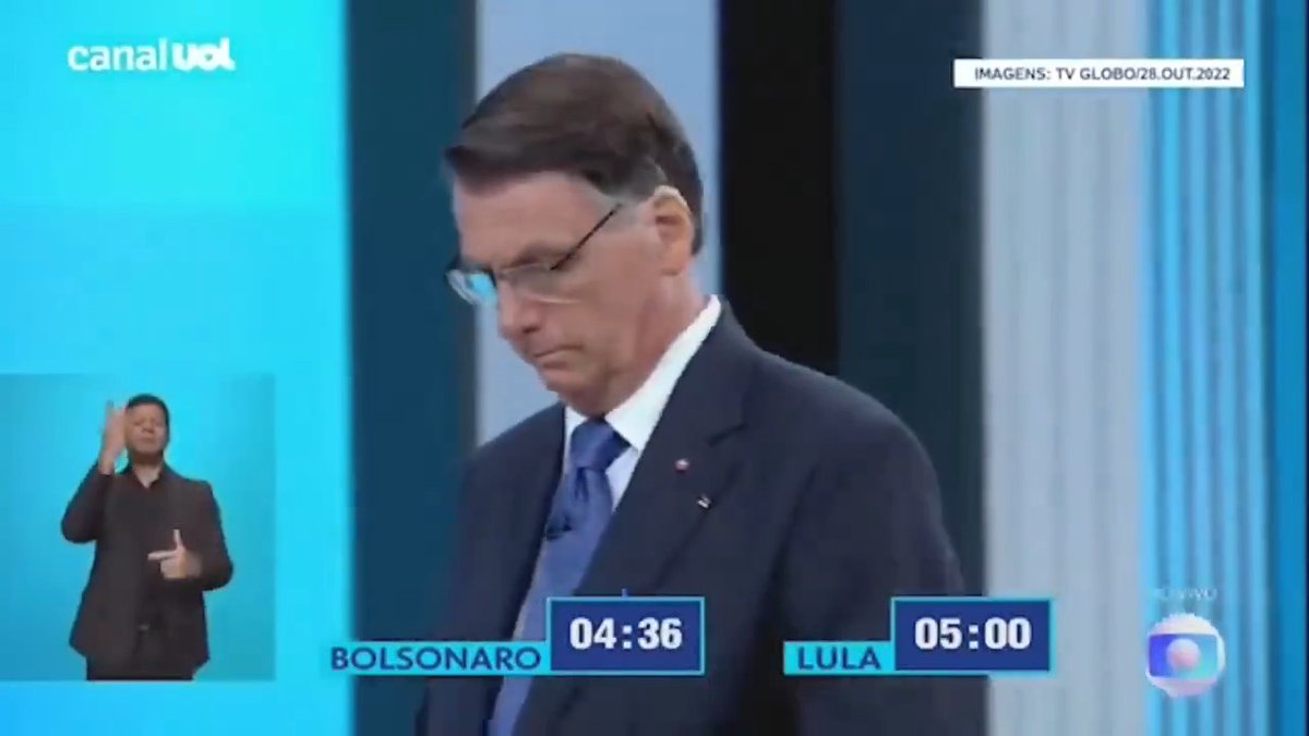 Imagina fugir do debate contra o cara que fez isso com o seu pai: