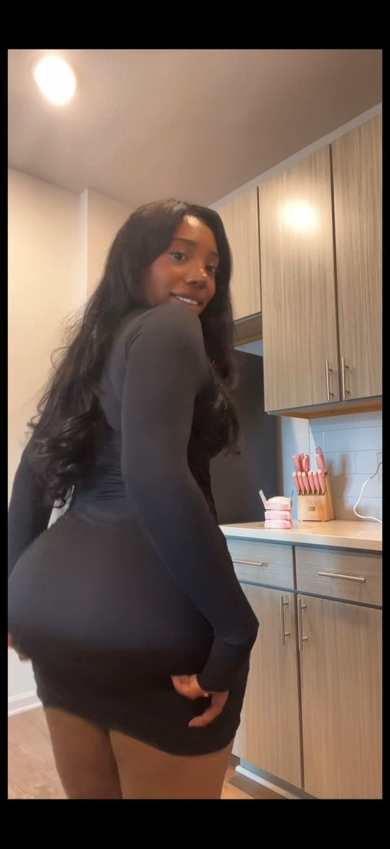 Yayawaya is back with some new fits👀#yayawaya #fit #ebony #gyat